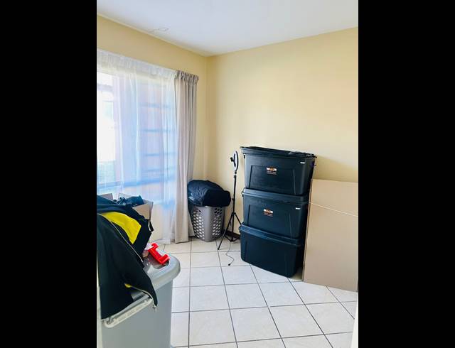 2 bed property to rent in NOORDWYK